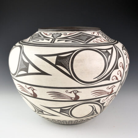 Alternative view of Namingha, Les - Zuni Jar with Birds and Rainbirds (2016)