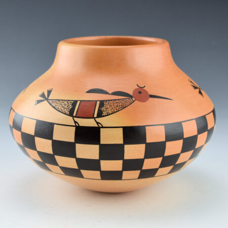 Tahbo, Dianna - Jar with Hummingbirds and Checkerboard Designs (2001)