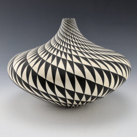 Torivio, Dorothy - Large Jar with Mountain Swirl Designs (1980s)