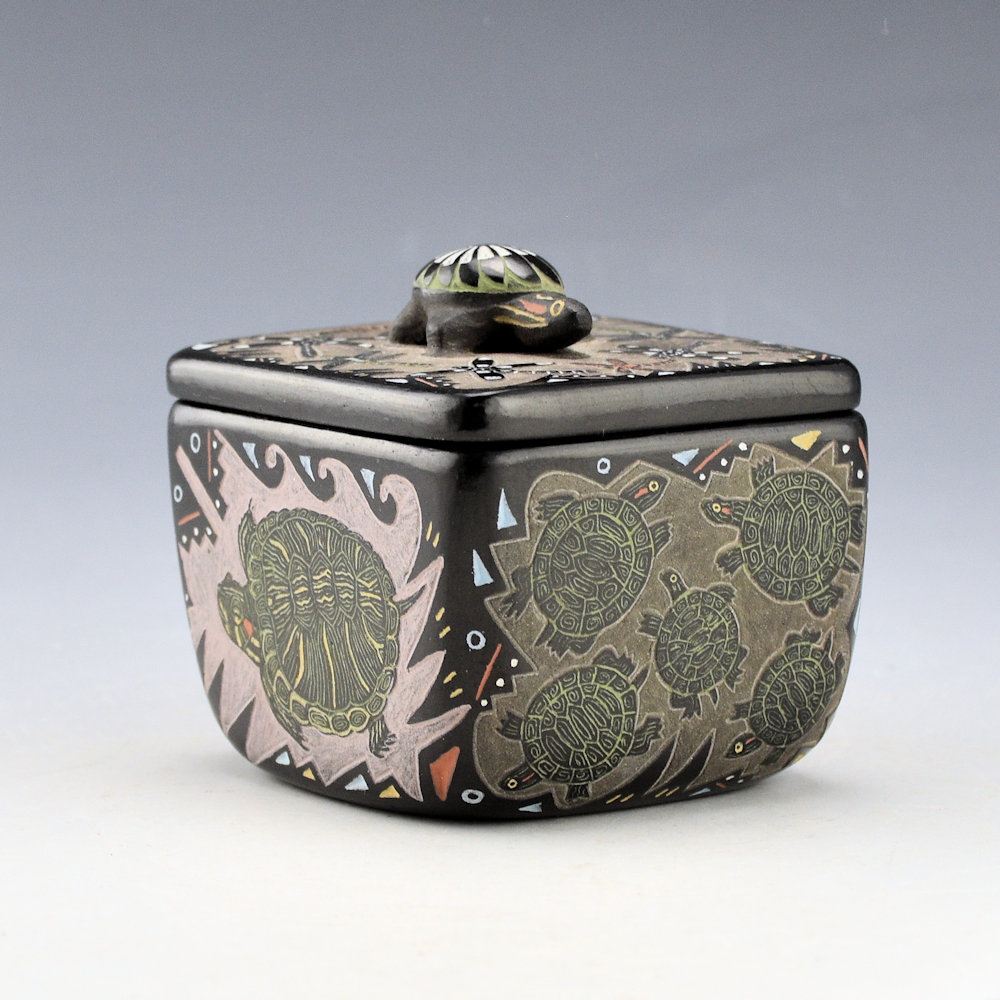 Tafoya, Jennifer - Box with Turtles and Turtle Lid (2008) - Image 5