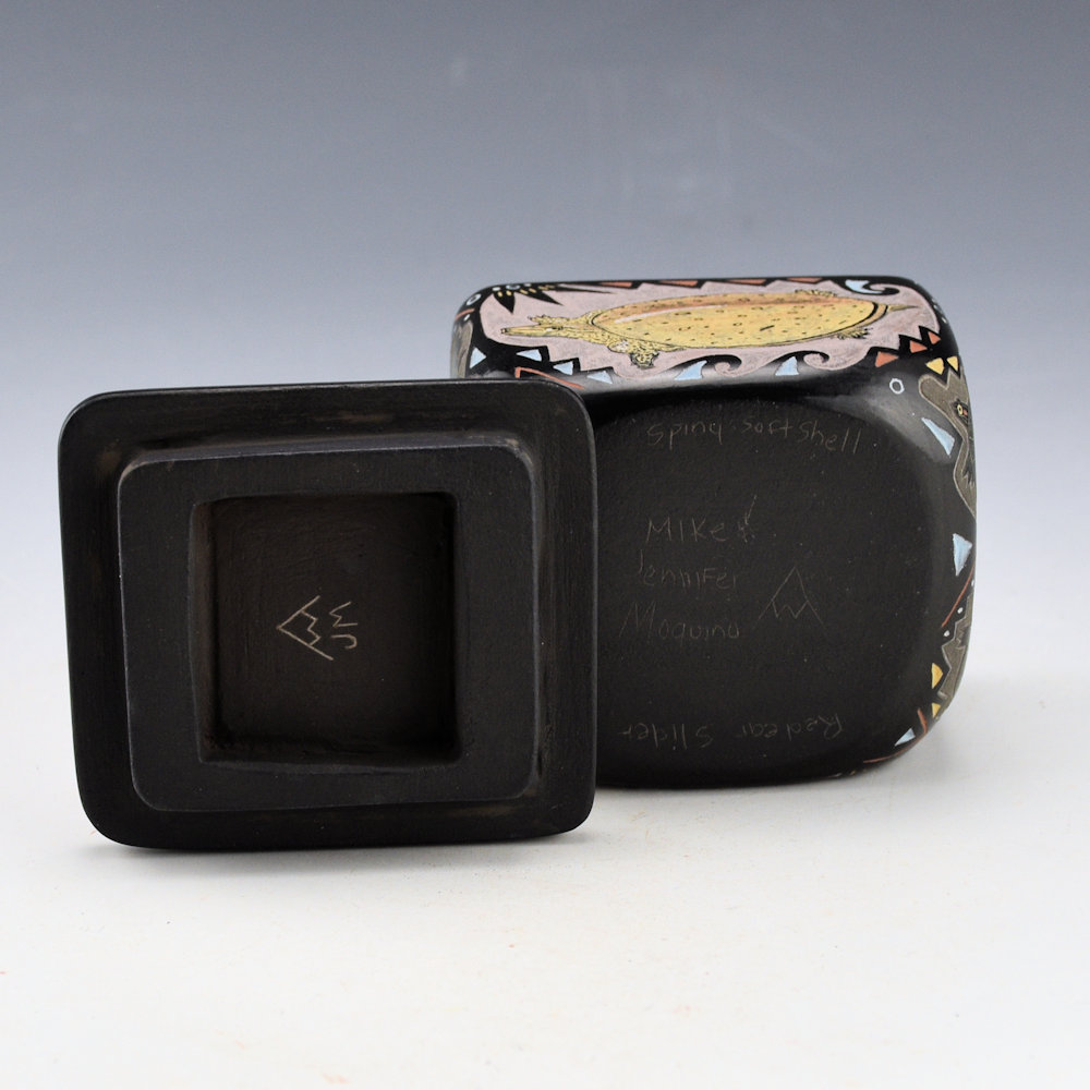 Tafoya, Jennifer - Box with Turtles and Turtle Lid (2008) - Image 8