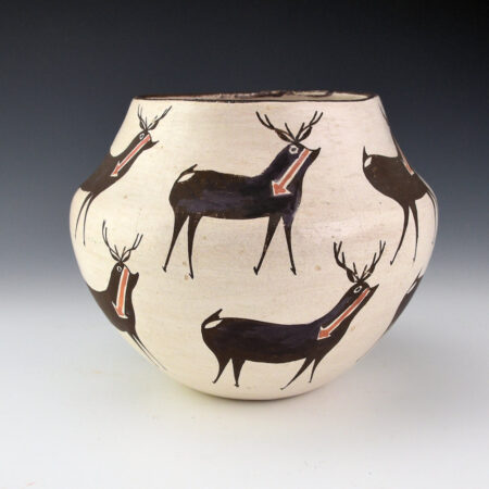 Chino, Marie Z. - Water Jar with 12 Heartline Deer (1960s)