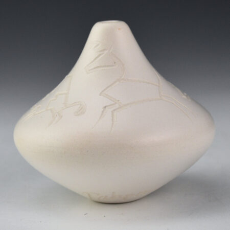 Pahponee - Small White Jar with Horses, Buffalo, and Wolf (2006)