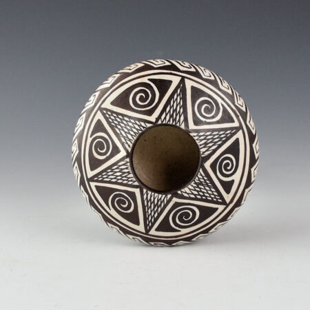 Alternative view of Naha, Sylvia - Small Jar with Awatovi Star Design (1980's)